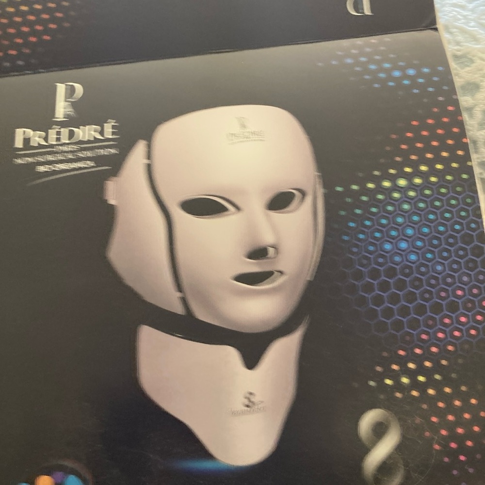 COPY - Women’s lightweight facial mask